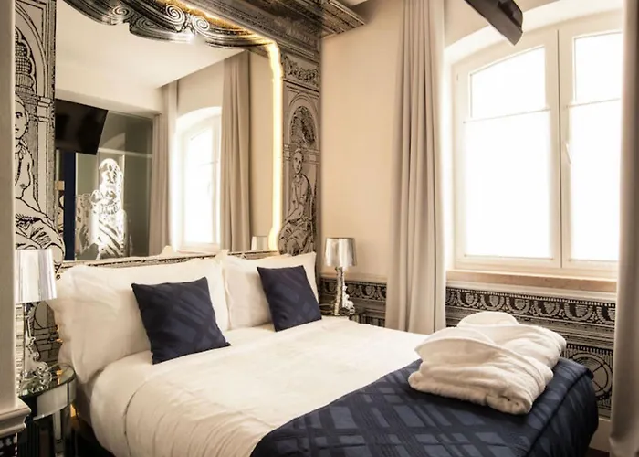 Teatro Boutique Rooms & Suites Lisbon